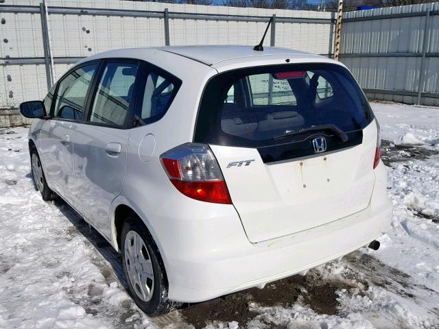 JHMGE8H3XDC036245 - 2013 HONDA FIT WHITE photo 3