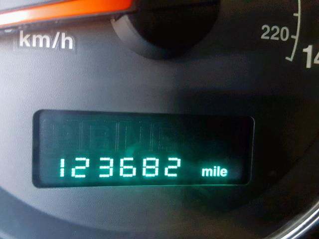 1J8HG48K57C658734 - 2007 JEEP COMMANDER GRAY photo 8