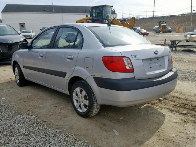 KNADE123986325722 - 2008 KIA RIO BASE SILVER photo 3