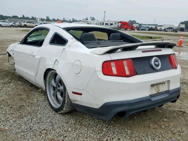 1ZVBP8CF1B5158708 - 2011 FORD MUSTANG GT WHITE photo 3