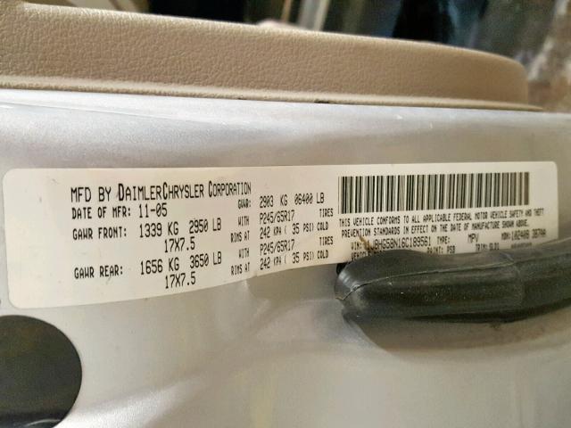 1J8HG58N16C189561 - 2006 JEEP COMMANDER SILVER photo 10