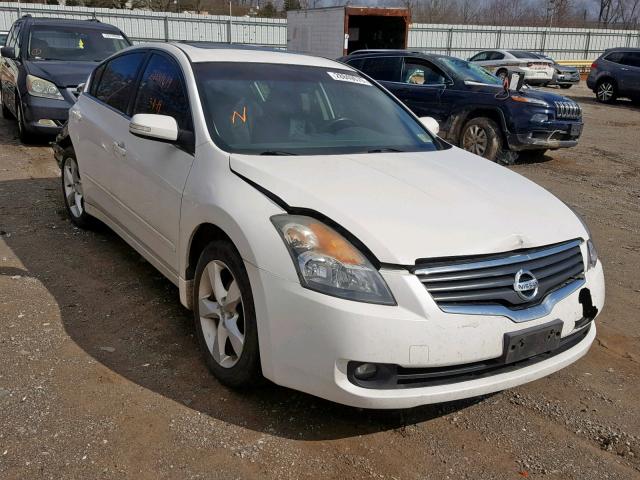 1N4BL21E68C119659 - 2008 NISSAN ALTIMA 3.5 WHITE photo 1