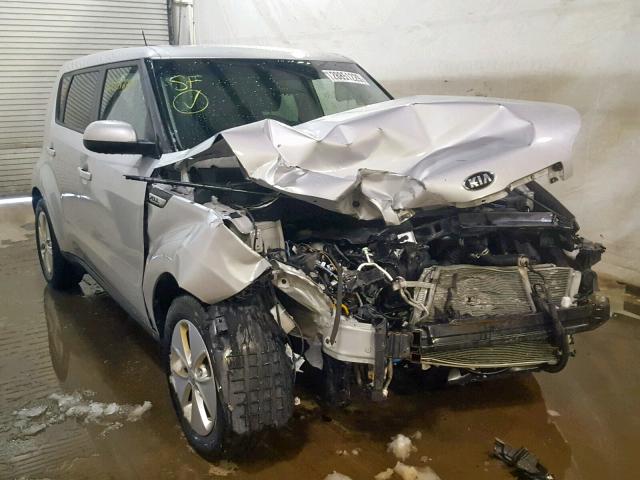 KNDJN2A23F7790203 - 2015 KIA SOUL SILVER photo 1