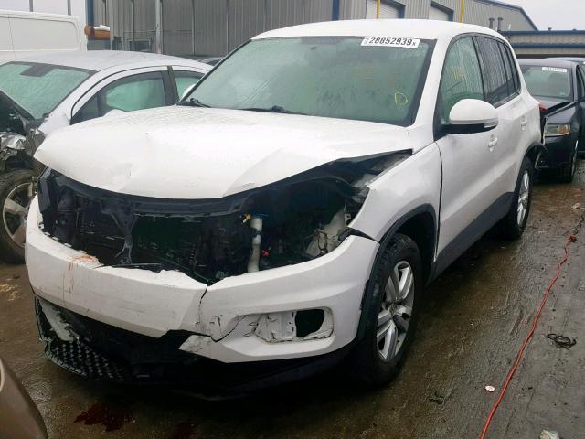 WVGAV7AX8CW577771 - 2012 VOLKSWAGEN TIGUAN S WHITE photo 2