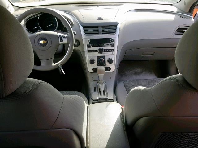 1G1ZA5E04CF395420 - 2012 CHEVROLET MALIBU LS ვერცხლისფერი ფოტო 9