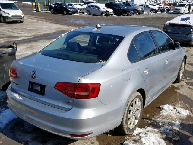 3VWD17AJ4FM209937 - 2015 VOLKSWAGEN JETTA SE SILVER photo 4