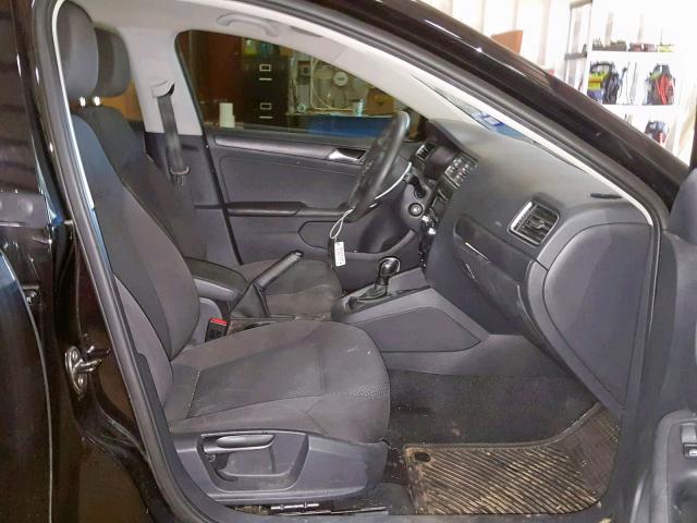 3VW2K7AJ5EM351989 - 2014 VOLKSWAGEN JETTA BASE BLACK photo 5