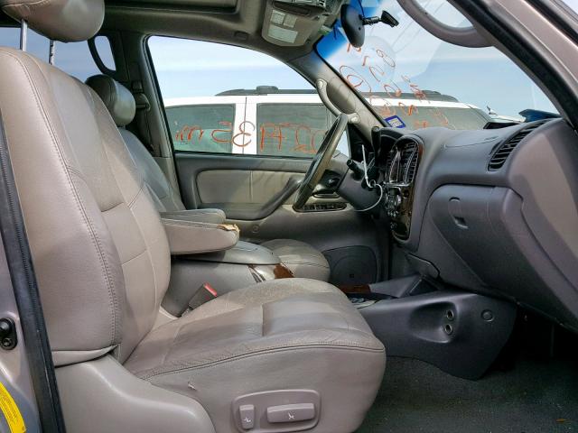 5TDZT38A12S103165 - 2002 TOYOTA SEQUOIA LI GRAY photo 5