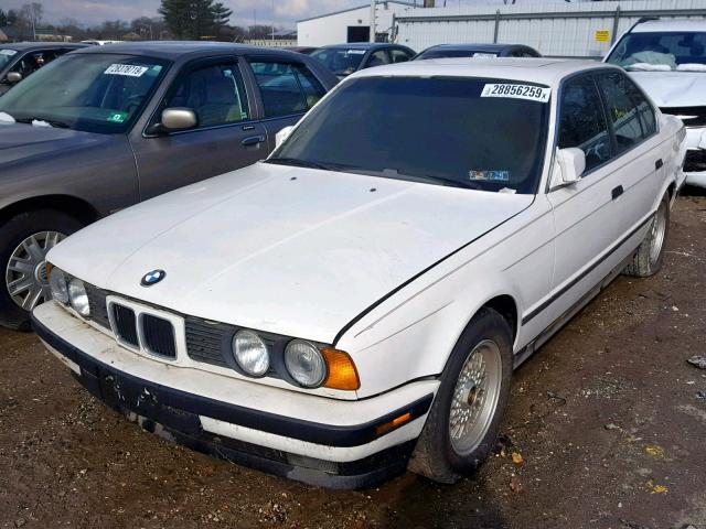 WBAHD2319K2090177 - 1989 BMW 535 I AUTO WHITE photo 2