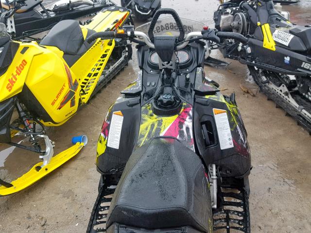 2BPSTDFC9FV000691 - 2015 SKI DOO DOO SUMMIT BLACK photo 5