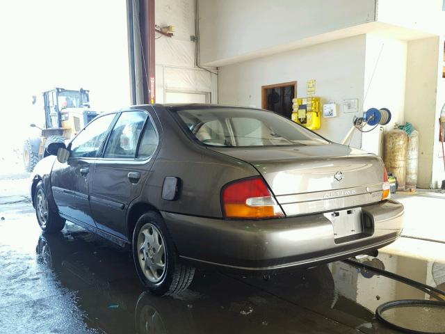 1N4DL01D8XC233942 - 1999 NISSAN ALTIMA XE GRAY photo 3