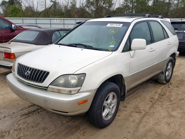 JT6GF10U6Y0080526 - 2000 LEXUS RX 300 WHITE photo 2