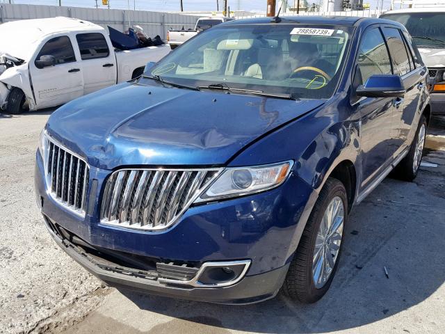 2LMDJ8JK1CBL06785 - 2012 LINCOLN MKX BLUE photo 2