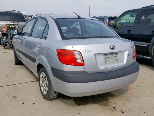 KNADE123866104951 - 2006 KIA RIO SILVER photo 3