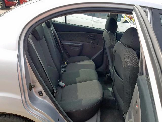 KNADE123866104951 - 2006 KIA RIO SILVER photo 6