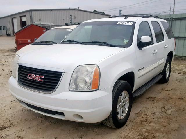 1GKFC13048R167475 - 2008 GMC YUKON WHITE photo 2