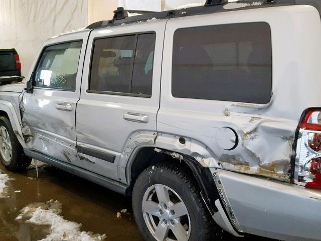 1J8HG48K77C510259 - 2007 JEEP COMMANDER SILVER photo 9