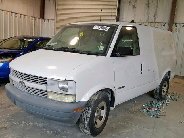 1GCDM19X22B132504 - 2002 CHEVROLET ASTRO WHITE photo 2