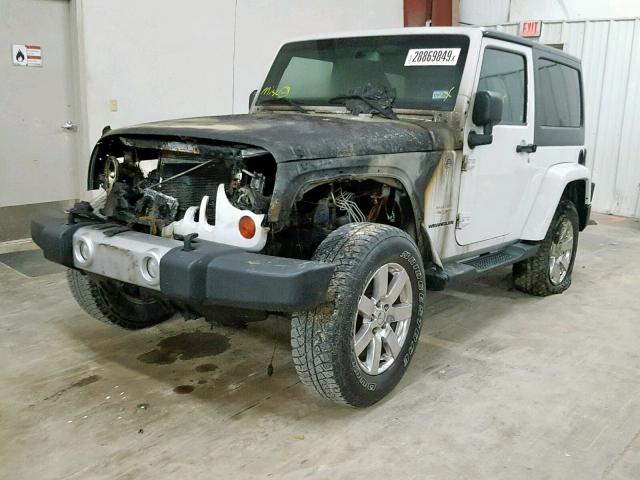 1C4AJWBG5DL597472 - 2013 JEEP WRANGLER S WHITE photo 2