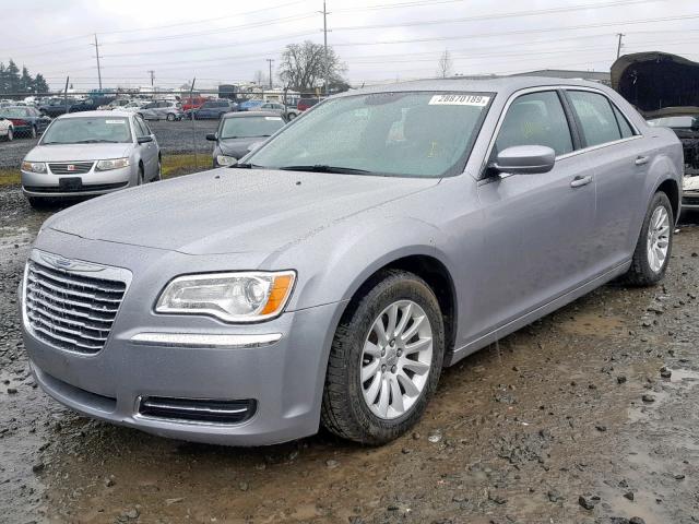 2C3CCAAG9EH263102 - 2014 CHRYSLER 300 SILVER photo 2