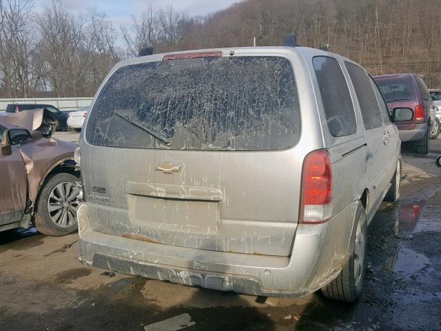 1GNDV33128D206215 - 2008 CHEVROLET UPLANDER L Gümüş foto 4