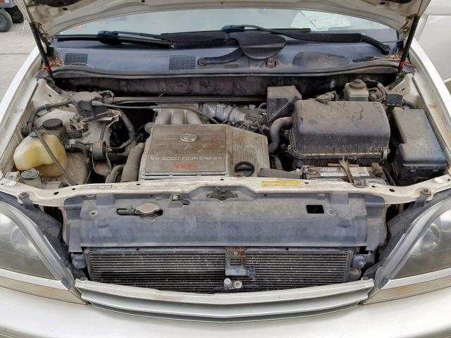 JT6HF10U0X0037108 - 1999 LEXUS RX 300 CREAM photo 7