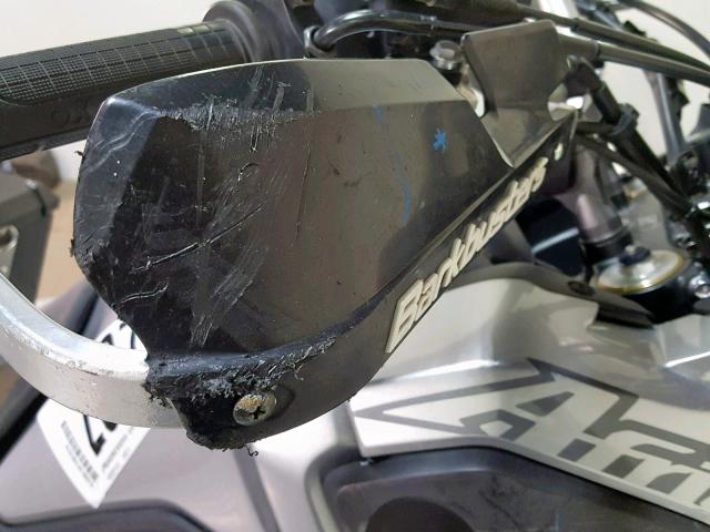 JH2SD040XGK000102 - 2016 HONDA CRF1000 SILVER photo 19