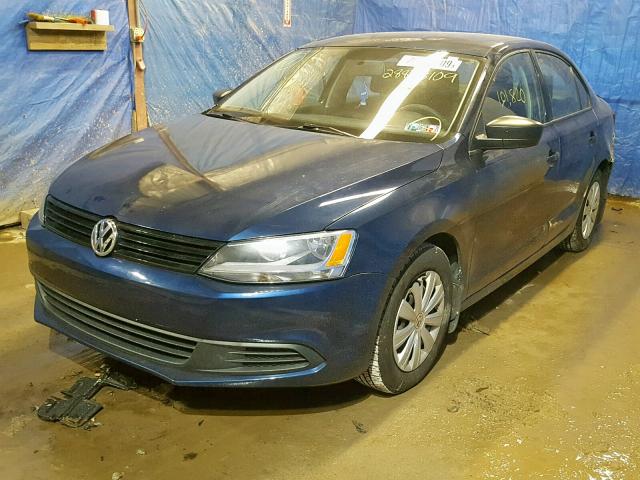 3VW2K7AJ2EM379989 - 2014 VOLKSWAGEN JETTA BASE BLUE photo 2