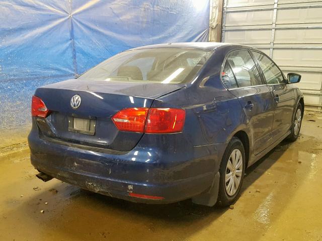 3VW2K7AJ2EM379989 - 2014 VOLKSWAGEN JETTA BASE BLUE photo 4