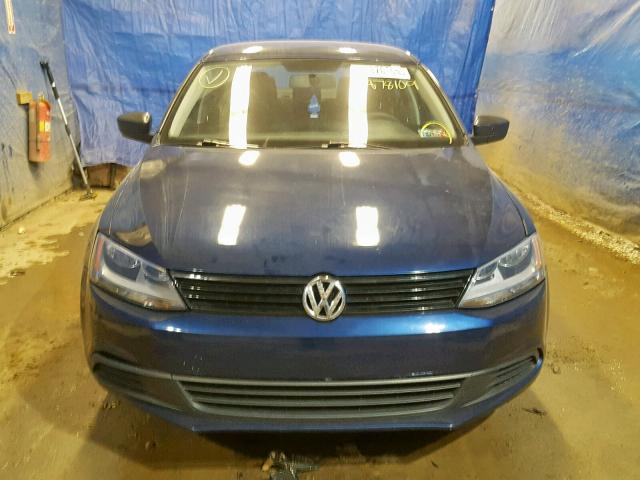3VW2K7AJ2EM379989 - 2014 VOLKSWAGEN JETTA BASE BLUE photo 9