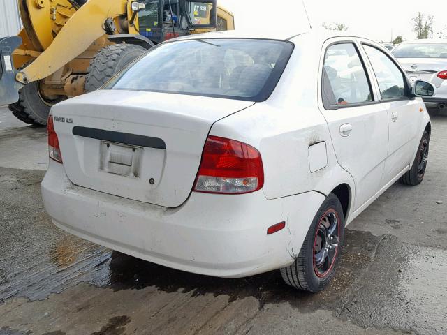 KL1TJ526X4B258438 - 2004 CHEVROLET AVEO LS WHITE photo 4