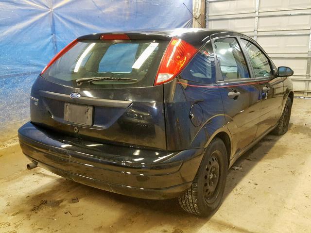 1FAHP37N97W134388 - 2007 FORD FOCUS ZX5 BLACK photo 4