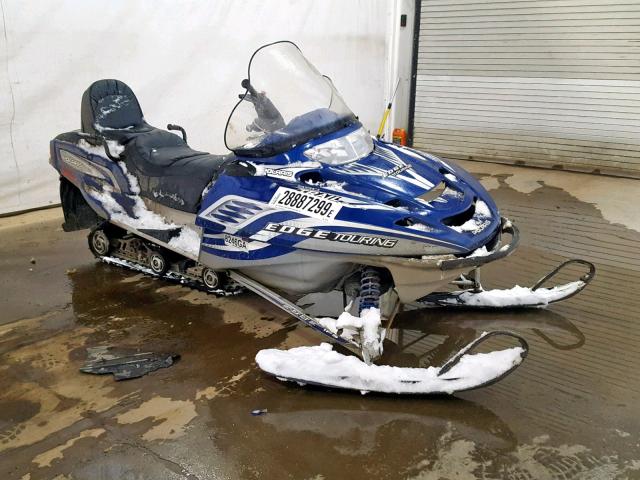 SN1NT5BS74C437536 - 2004 POLARIS SNOWMOBILE BLUE photo 1