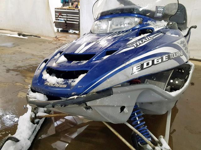 SN1NT5BS74C437536 - 2004 POLARIS SNOWMOBILE BLUE photo 9