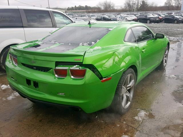 2G1FK1EJ8B9132341 - 2011 CHEVROLET CAMARO 2SS GREEN photo 4