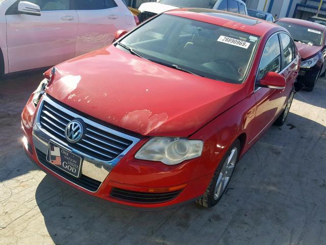 WVWAK73C28P086623 - 2008 VOLKSWAGEN PASSAT KOM RED photo 2