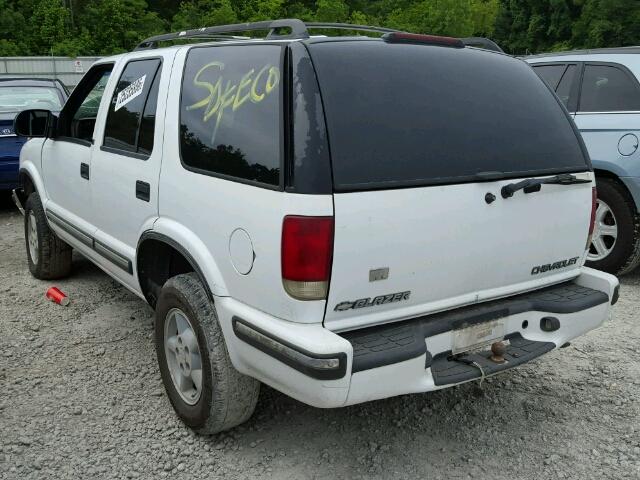 1GNDT13W1X2244924 - 1999 CHEVROLET BLAZER WHITE photo 3