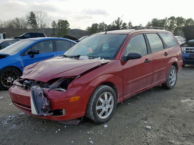 1FAFP36NX5W317157 - 2005 FORD FOCUS ZXW RED photo 2