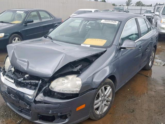 3VWRF71KX7M118379 - 2007 VOLKSWAGEN JETTA 2.5 GRAY photo 2