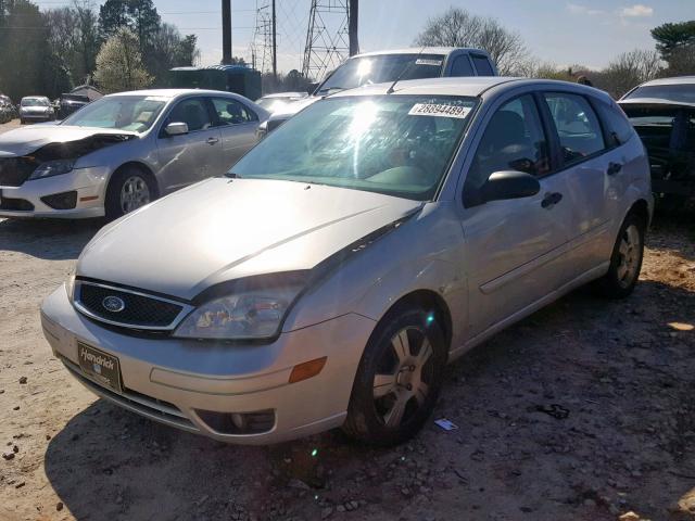 1FAHP37N27W247423 - 2007 FORD FOCUS ZX5 SILVER photo 2