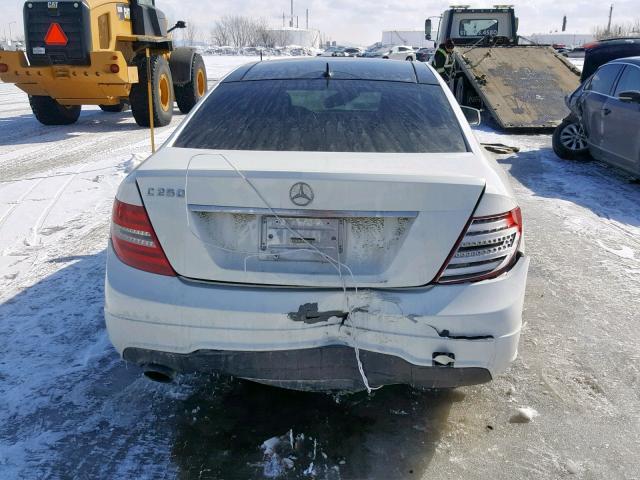 WDDGJ4HBXCF741756 - 2012 MERCEDES-BENZ C 250 WHITE photo 9