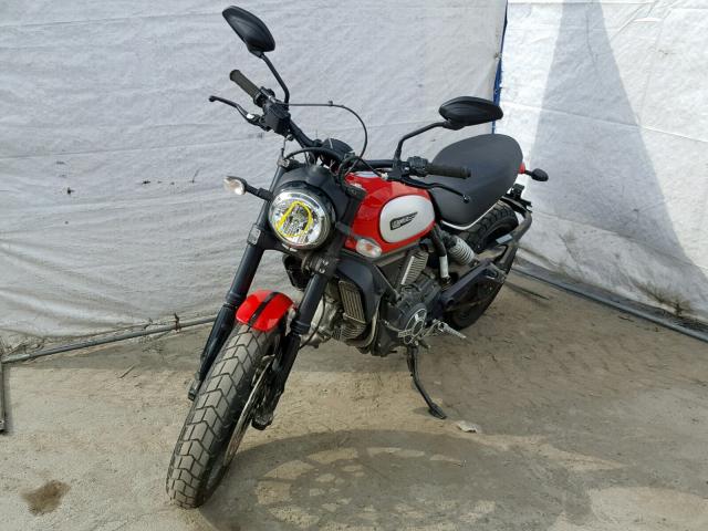 ML015ANM3HT010930 - 2017 DUCATI SCRAMBLER RED photo 2