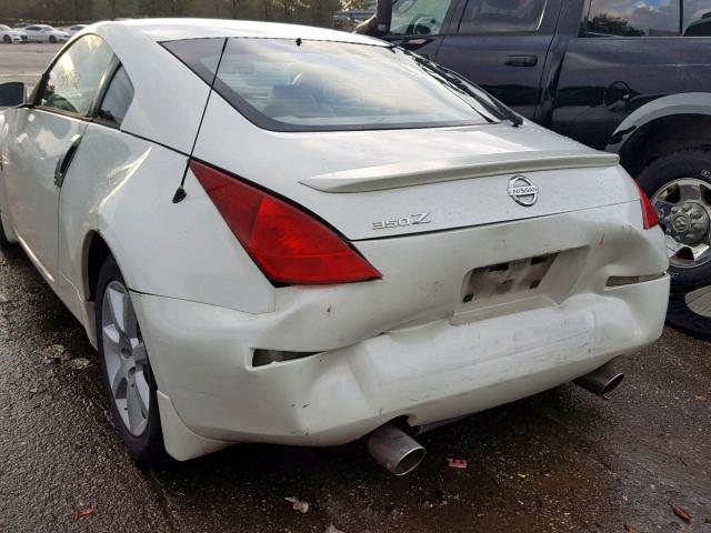 JN1AZ34DX4T164517 - 2004 NISSAN 350Z COUPE WHITE photo 9