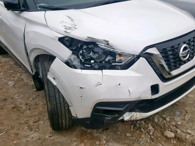 3N1CP5CUXJL509248 - 2018 NISSAN KICKS S WHITE photo 9