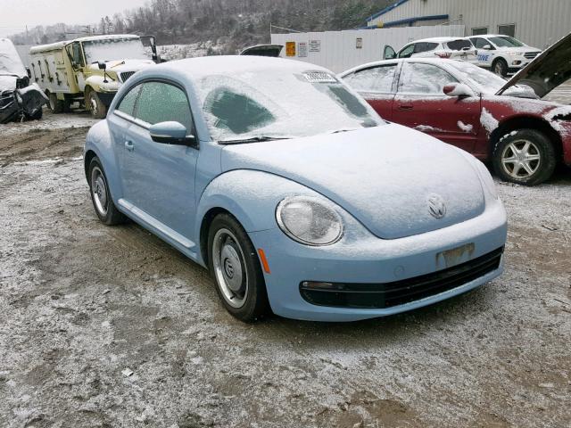 3VWJX7AT0DM600907 - 2013 VOLKSWAGEN BEETLE BLUE photo 1