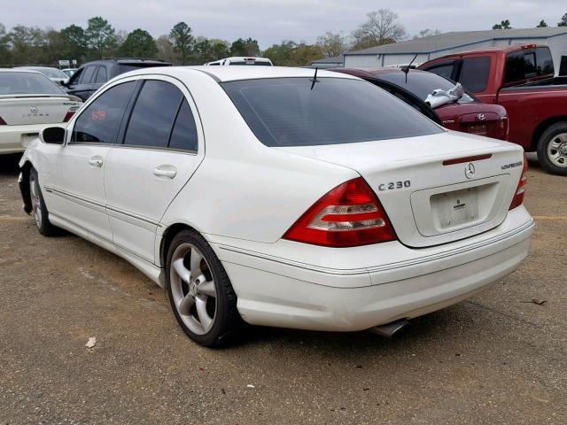 WDBRF40J55A709836 - 2005 MERCEDES-BENZ C 230K SPO WHITE photo 3