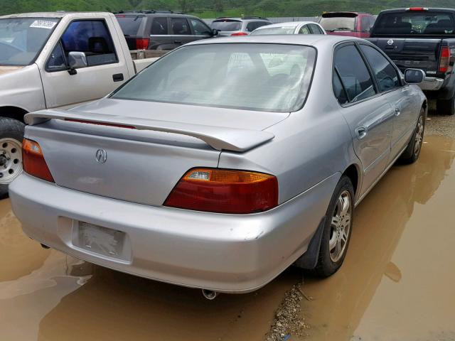 19UUA5656XA038546 - 1999 ACURA 3.2TL SILVER photo 4