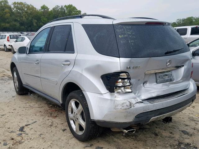 4JGBB86E88A314145 - 2008 MERCEDES-BENZ ML 350 SILVER photo 3