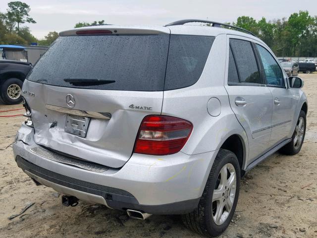 4JGBB86E88A314145 - 2008 MERCEDES-BENZ ML 350 SILVER photo 4