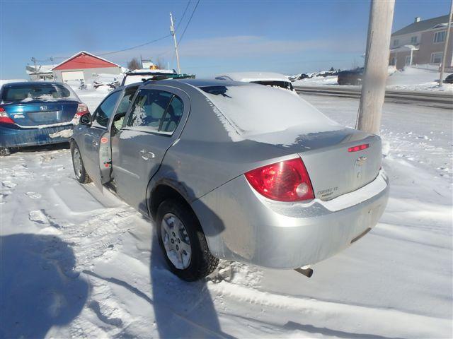 1G1AL55F577407439 - 2007 CHEVROLET COBALT LT SILVER photo 3